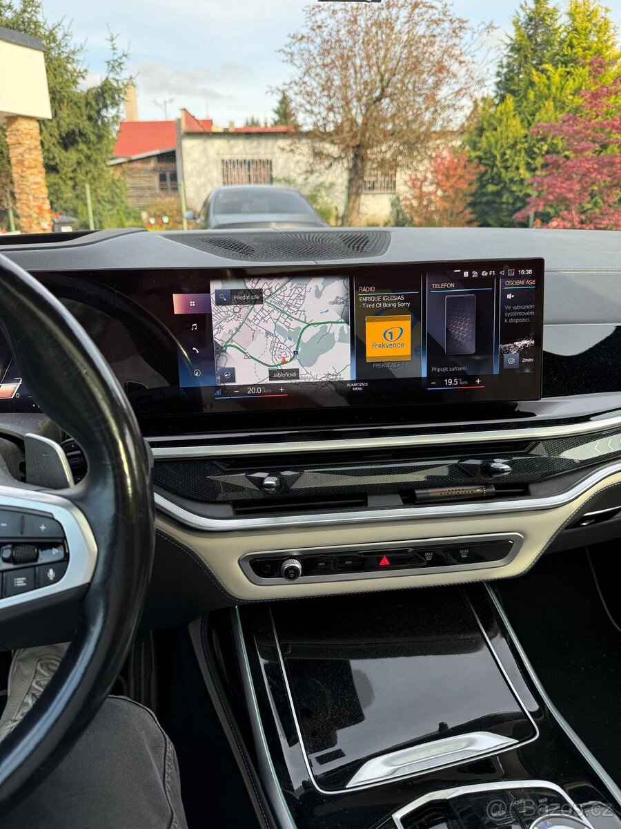 BMW X7 xDrive 40d M packet Nový motor - 19