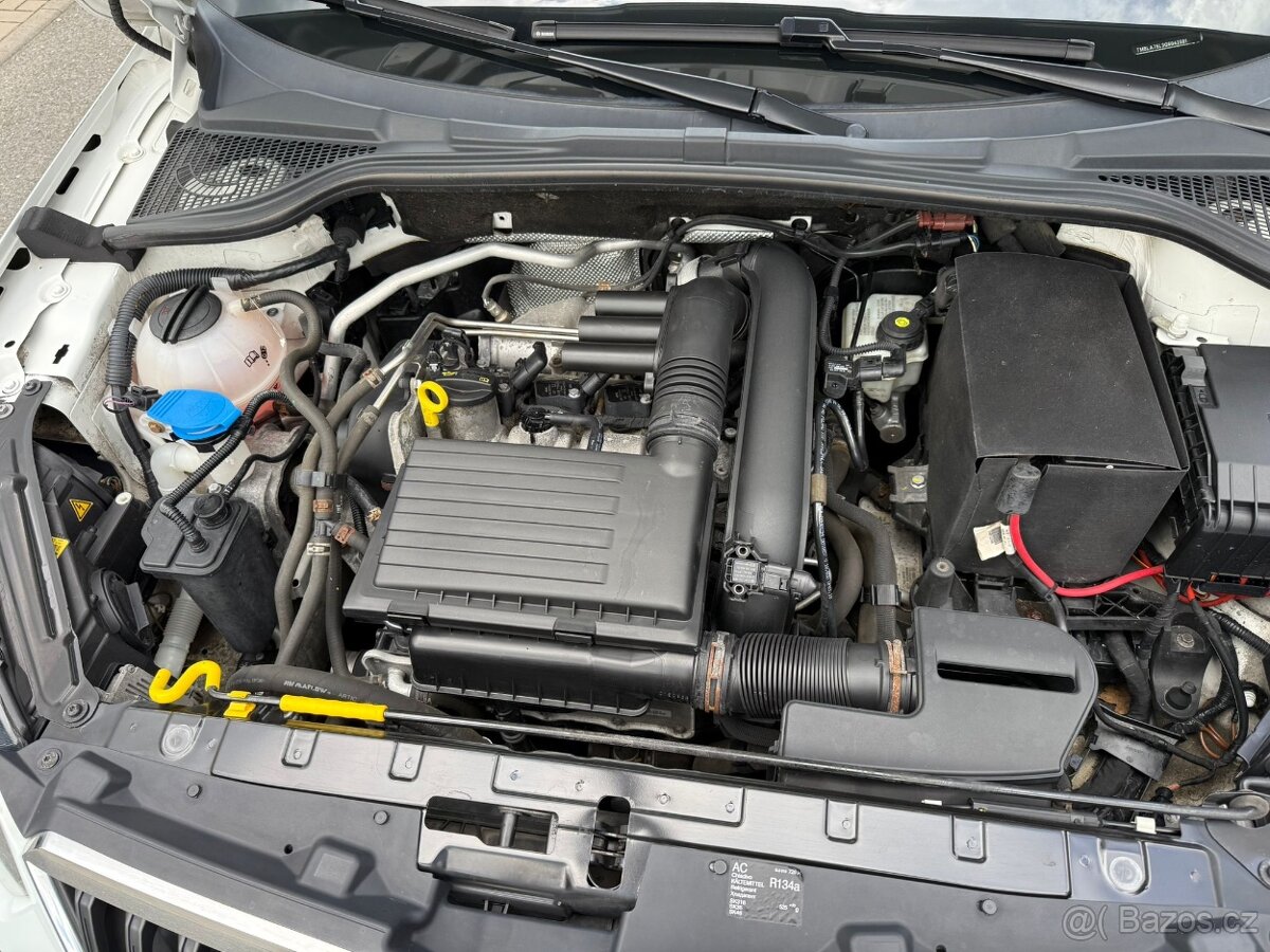 ŠKODA YETI 1,4 TSI STYLE 4x4 DSG - XENON, PARK. KAMERA - 19