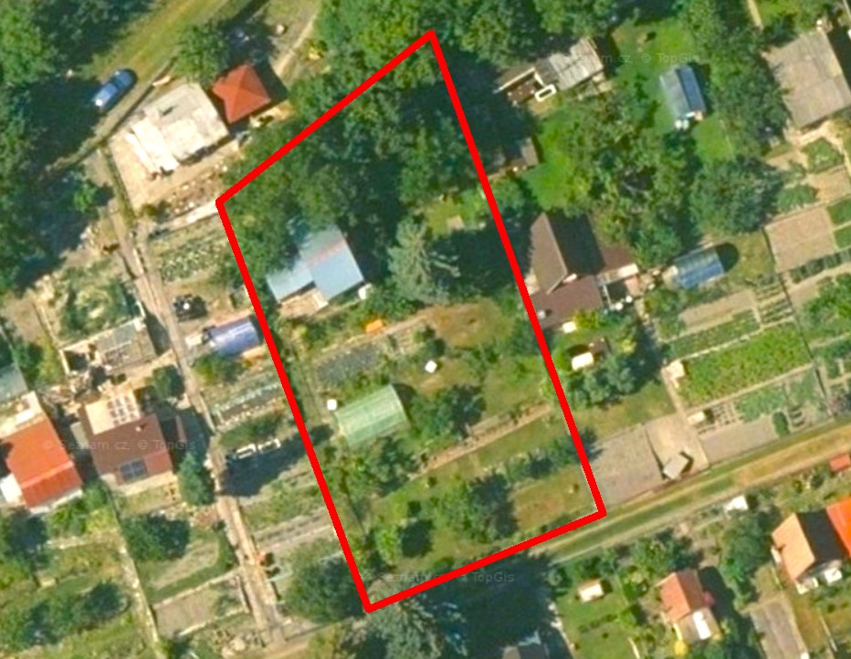 Kladno - prodej chaty s ev.č. s rozlehlou zahradou 845m2 - 19