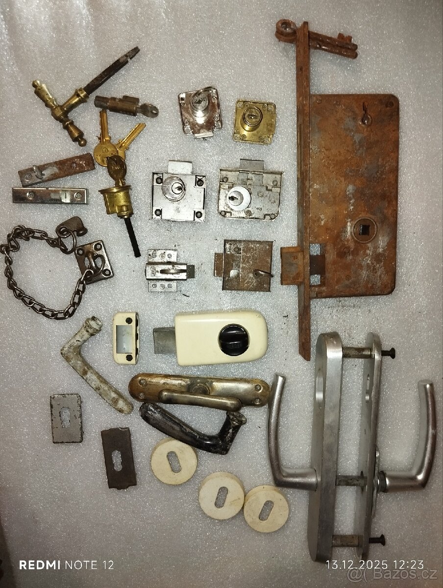 Mix starých a sběratelských věci - 19