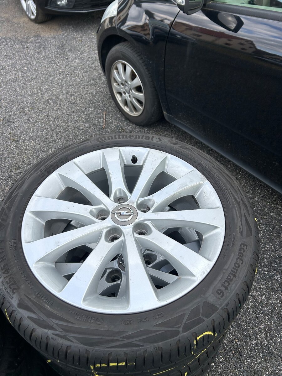 Opel Meriva B dvě sady alu kola - 19