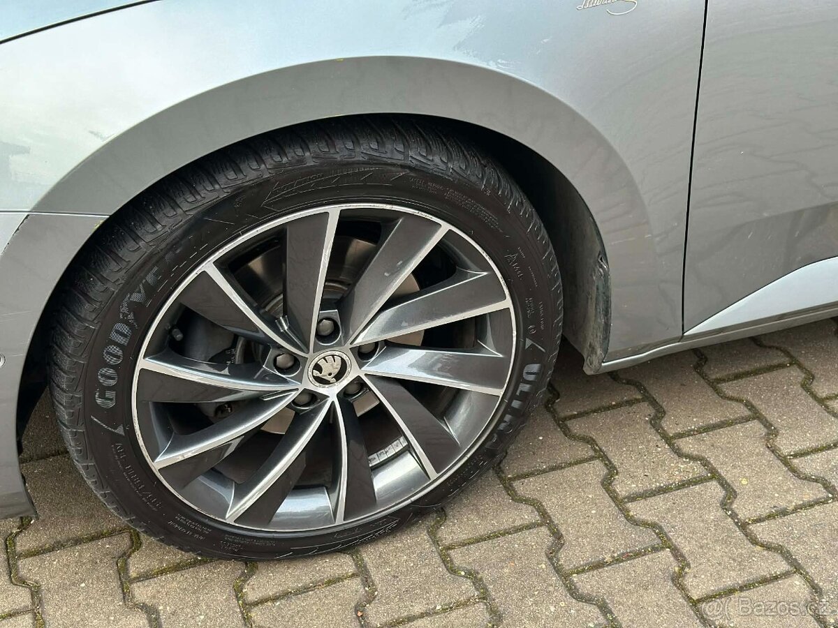 Škoda Superb 3 Combi L&K 2.0 TDI 140 kW/DSG/4×4/5.2016 - 19