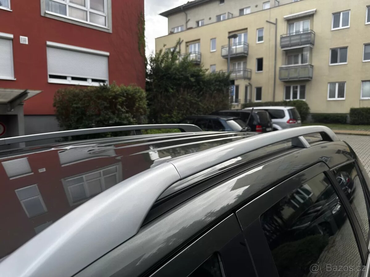 Peugeot 4007 2.2 HDi 4x4 SUV 7 míst Kůže Navi Tažné 2 tuny - 19