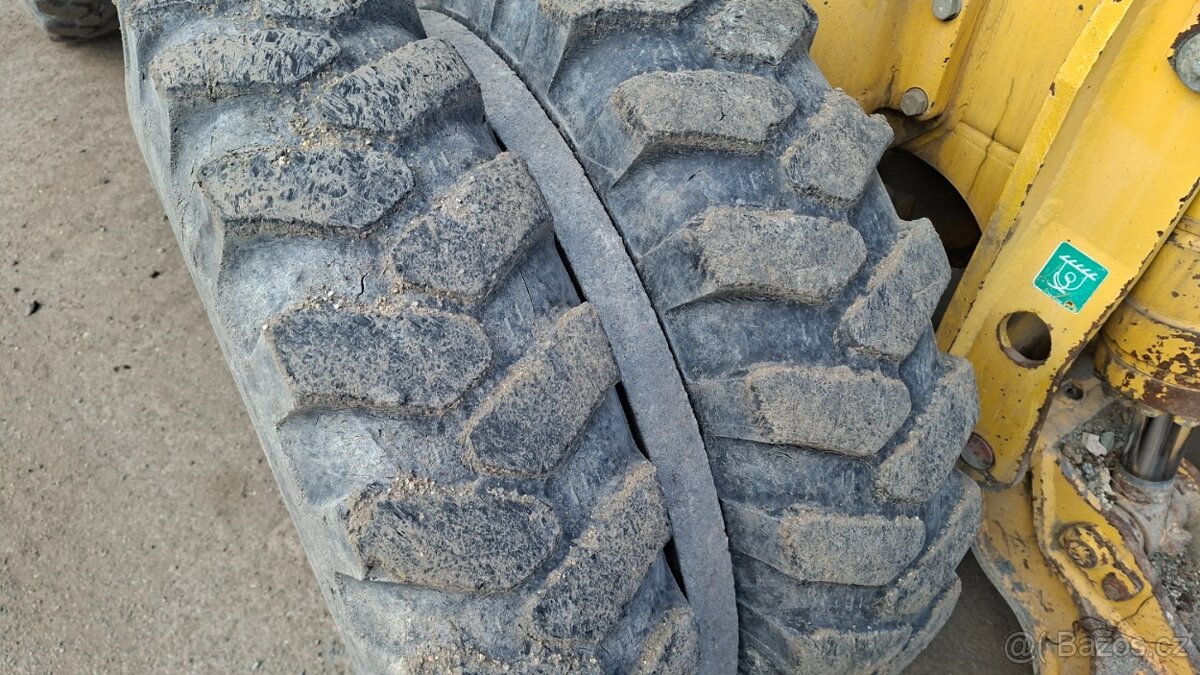 KOMATSU PW 110 - 19