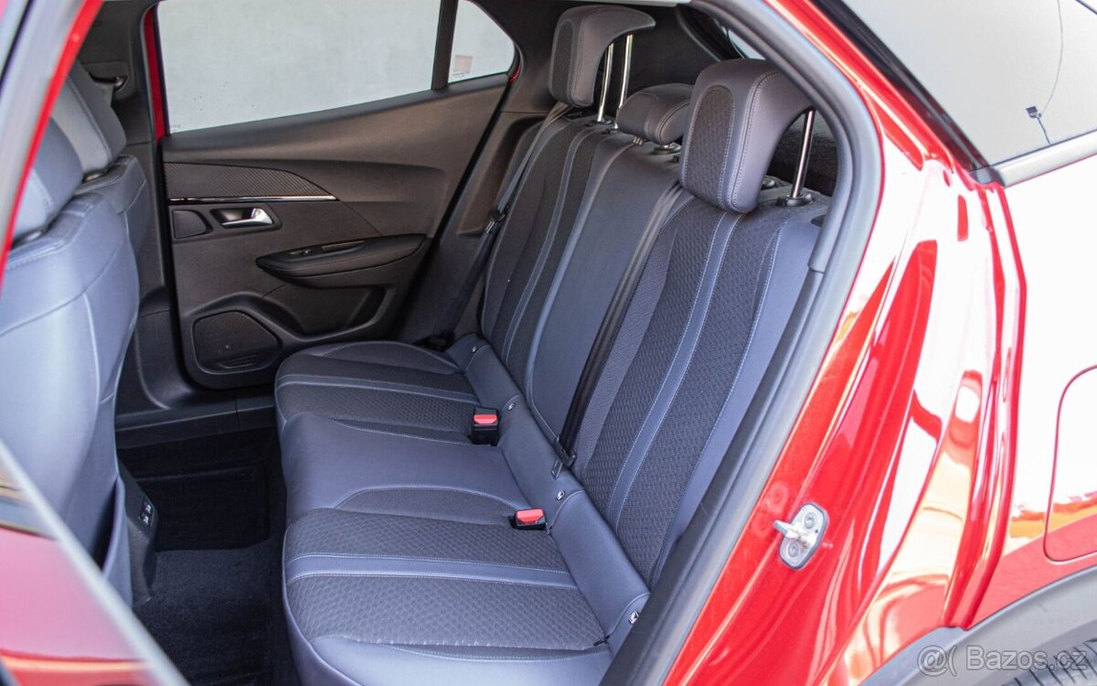 Peugeot 2008 1.2 PureTech Allure 96kW automat - 19