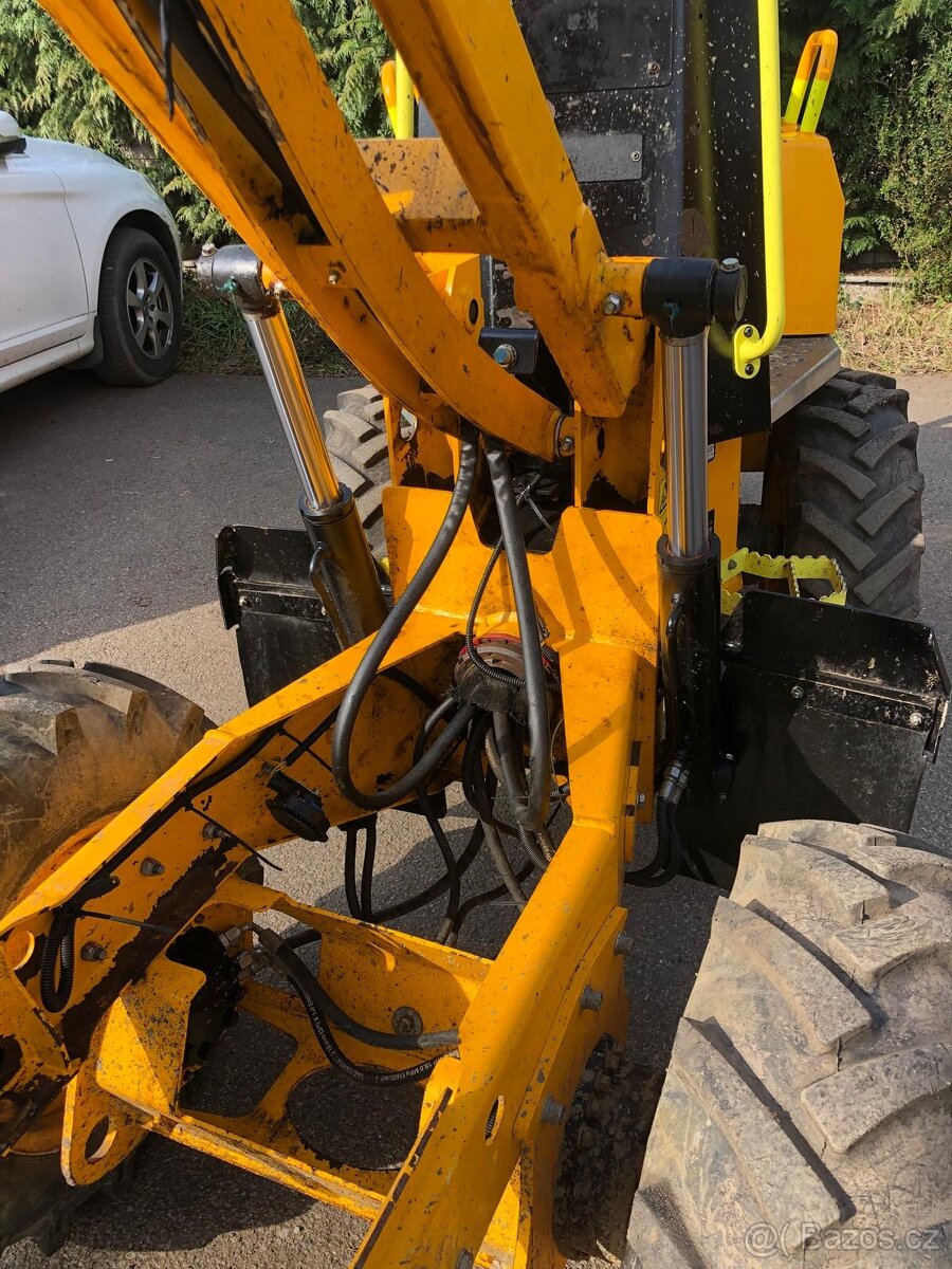 Prodám Kolový dumper JCB 1T - 2S5 - 19