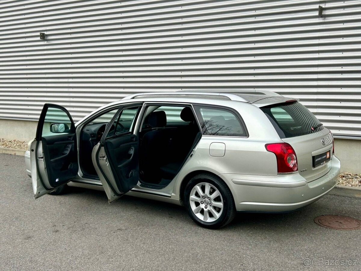 Toyota Avensis, 2.2 D-4D 110 kW/AUTOKLIMA - 19