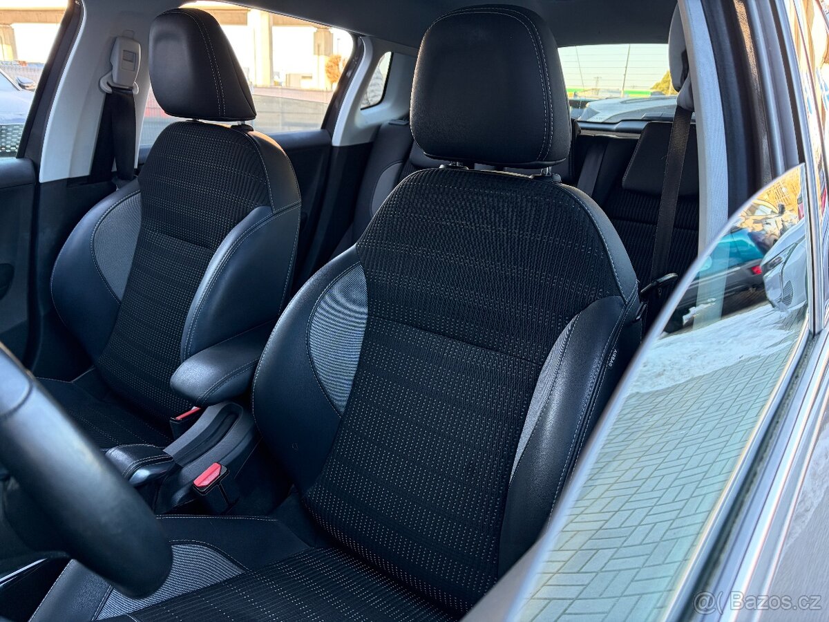 Peugeot 2008 ALLURE 110 koní, Automat, Navigace - 19