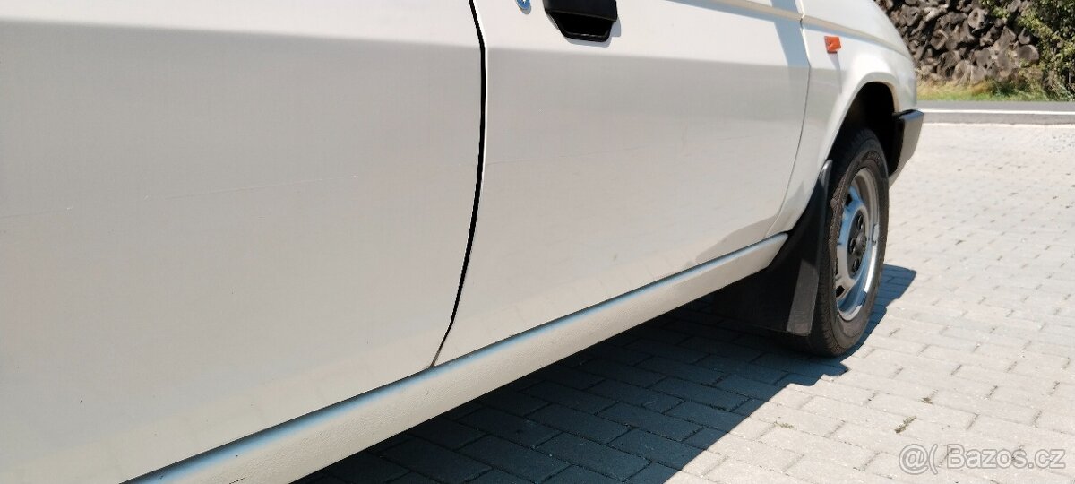 ŠKODA FAVORIT SPECIAL LINE - 19