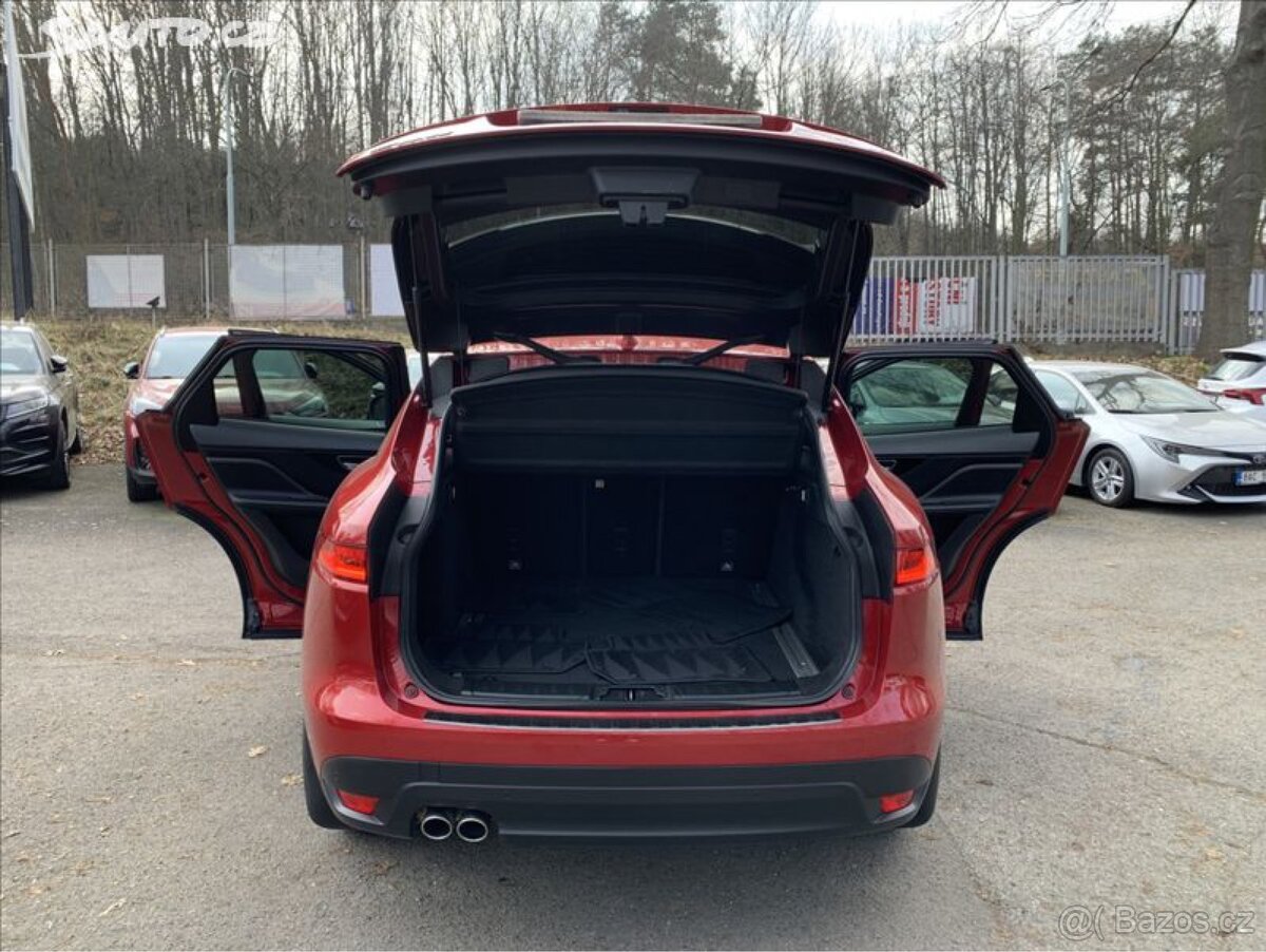 Jaguar F-Pace, 2,0 D KLIMA SERVISKA 4X4 - 19