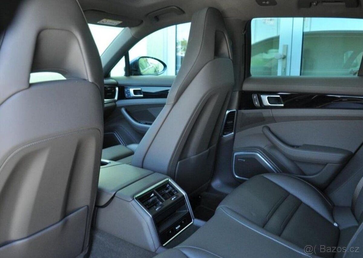 Porsche Panamera E-HYBRID 4S BOSE PANO K360°HUD - 19