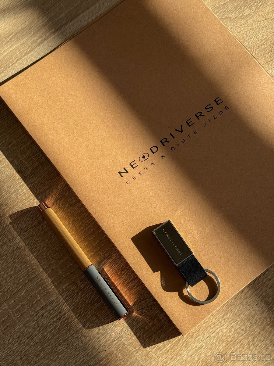 Tesla Model Y Long Range – elektro, 378 kW, 2023, SoH 92% - 19