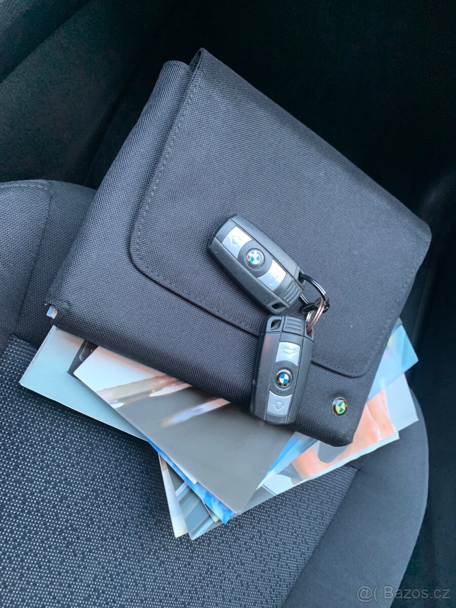 BMW 318i e90 carplay - 19