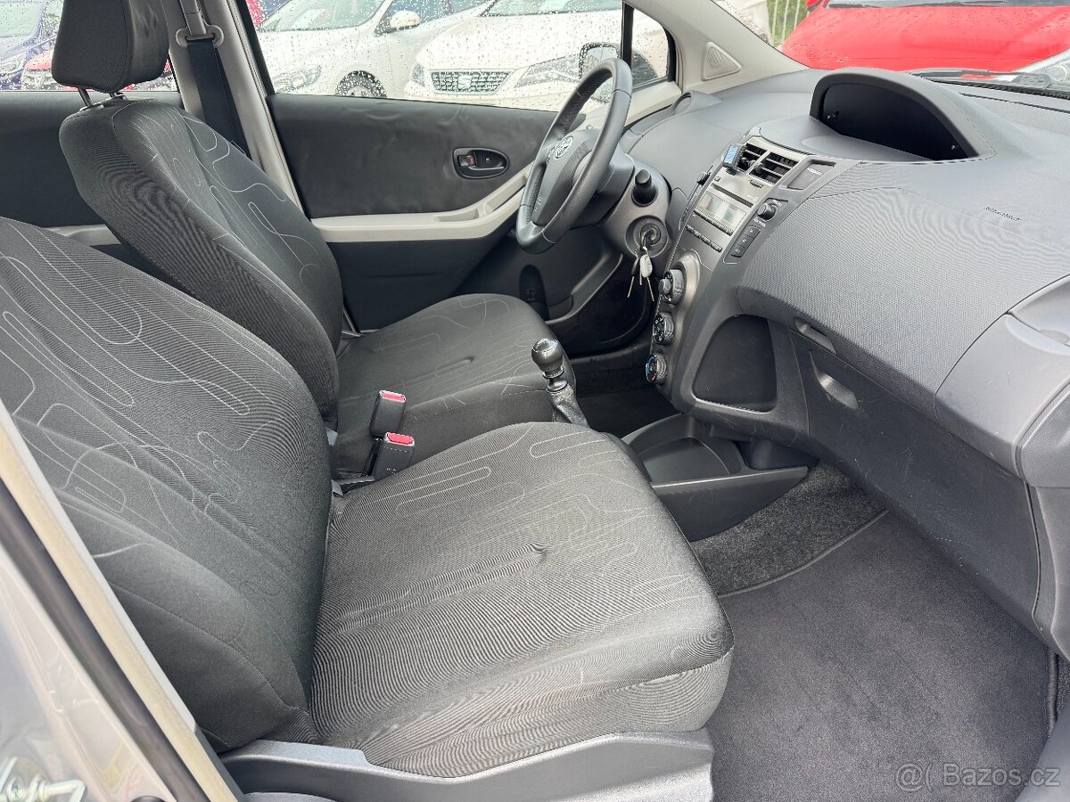 Toyota Yaris 1.3i 74kw, 116 000km - 19