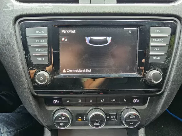 Škoda Octavia 2.0 TDI 110kW,Style,Xenon,Navi,2015. - 19