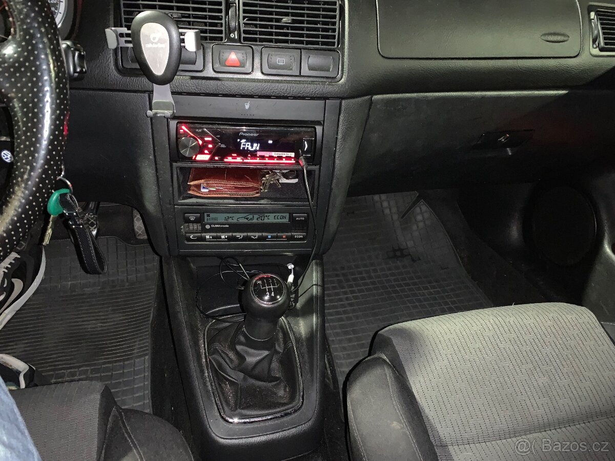 Volkswagen Golf 1.4 - 19