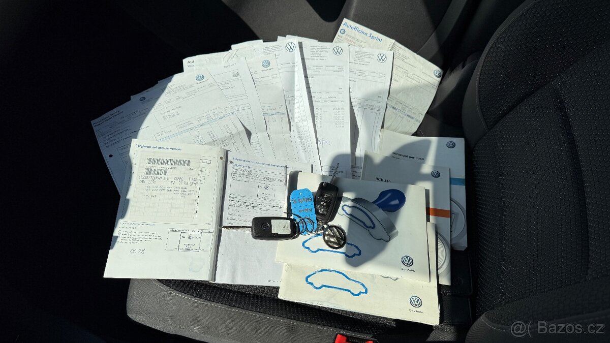 NA PRODEJ 2X //Volkswagen Touran //1.6TDi//77kW//7MÍST// - 19
