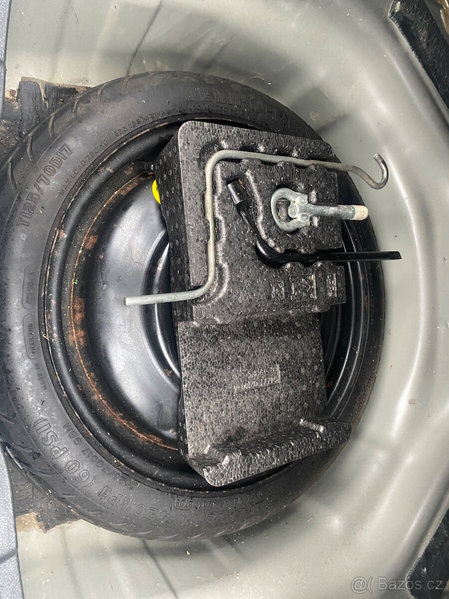 Toyota Corolla 1,6 Valvematic 97 kw Sol - 19