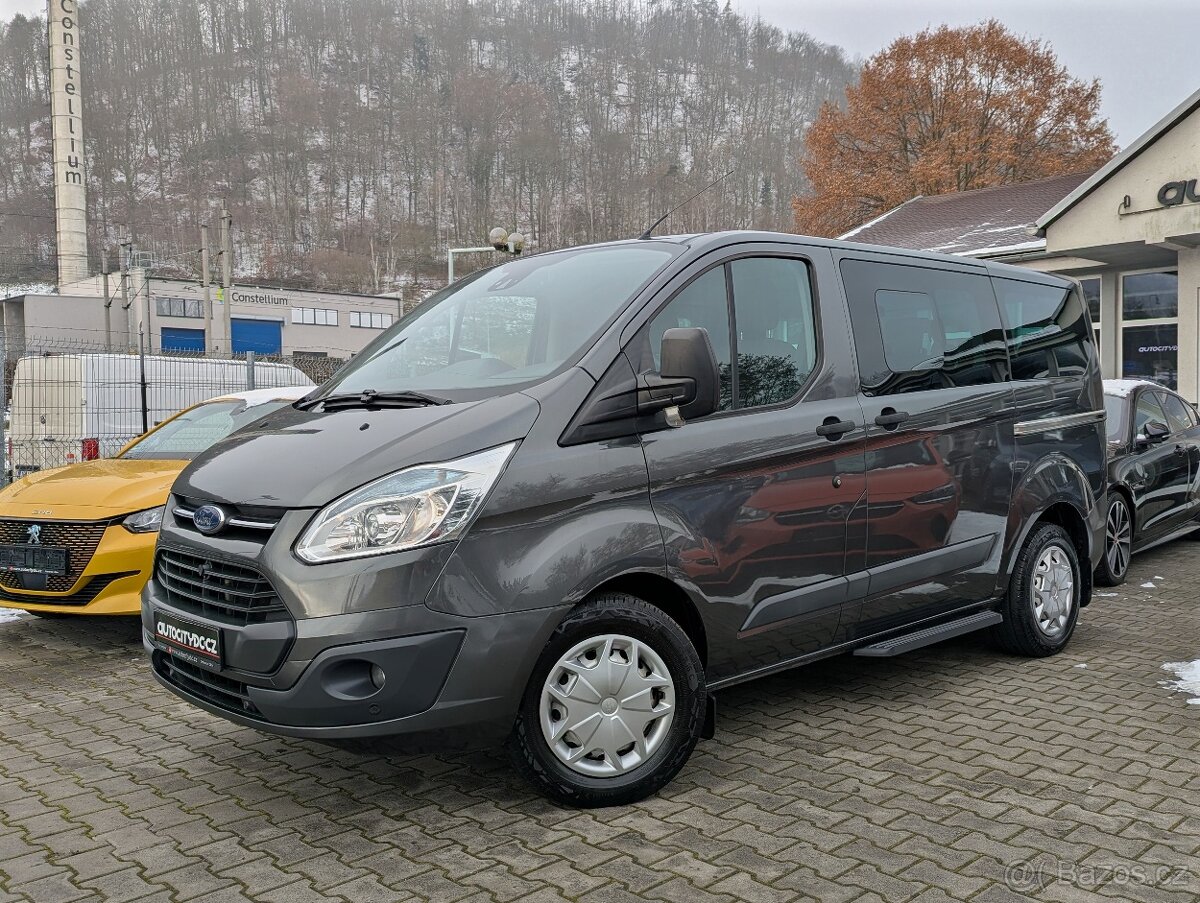 Ford Tourneo Custom 2.2TDCi 114kW 9 MÍST TITANIUM, KAMERA - 19