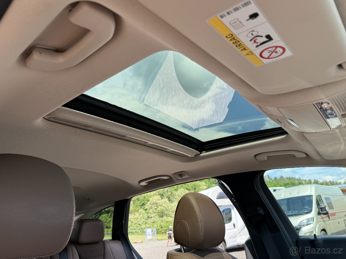 Mercedes-Benz Třídy E, 220 d 4MATIC AllTerrain - 19