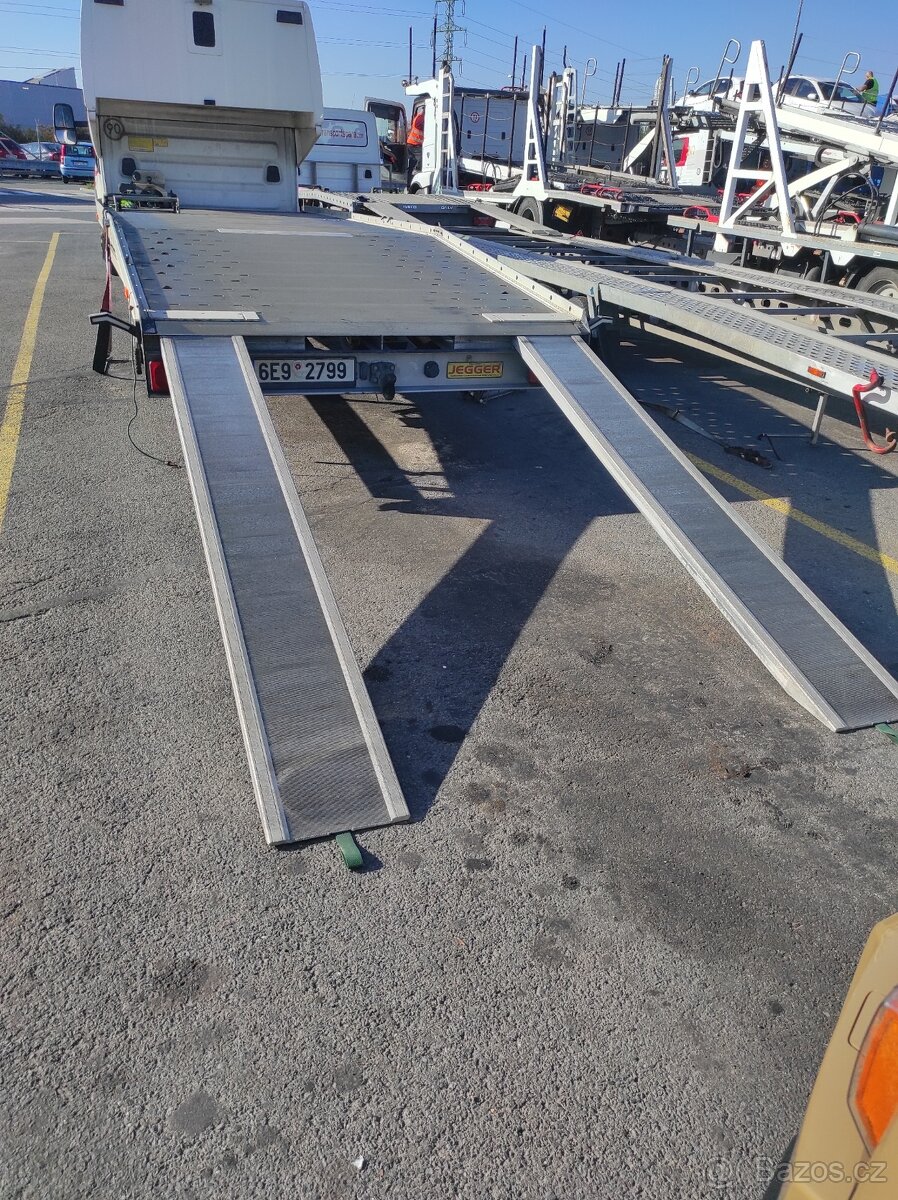 Autopřepravník Iveco Daily 50C18 - 19