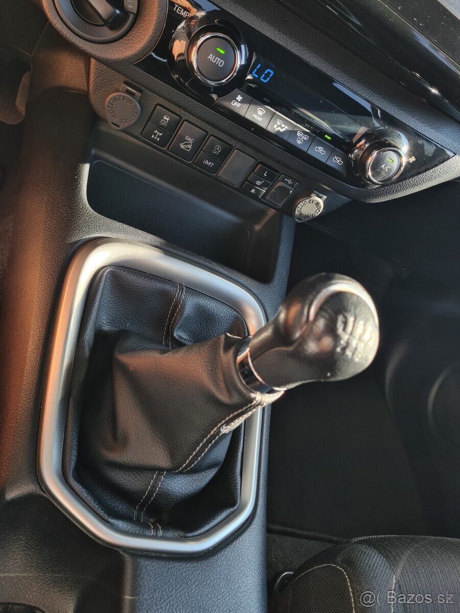 TOYOTA HILUX DC 2.8 I D-4D EXECUTIVE 4X4 - 19