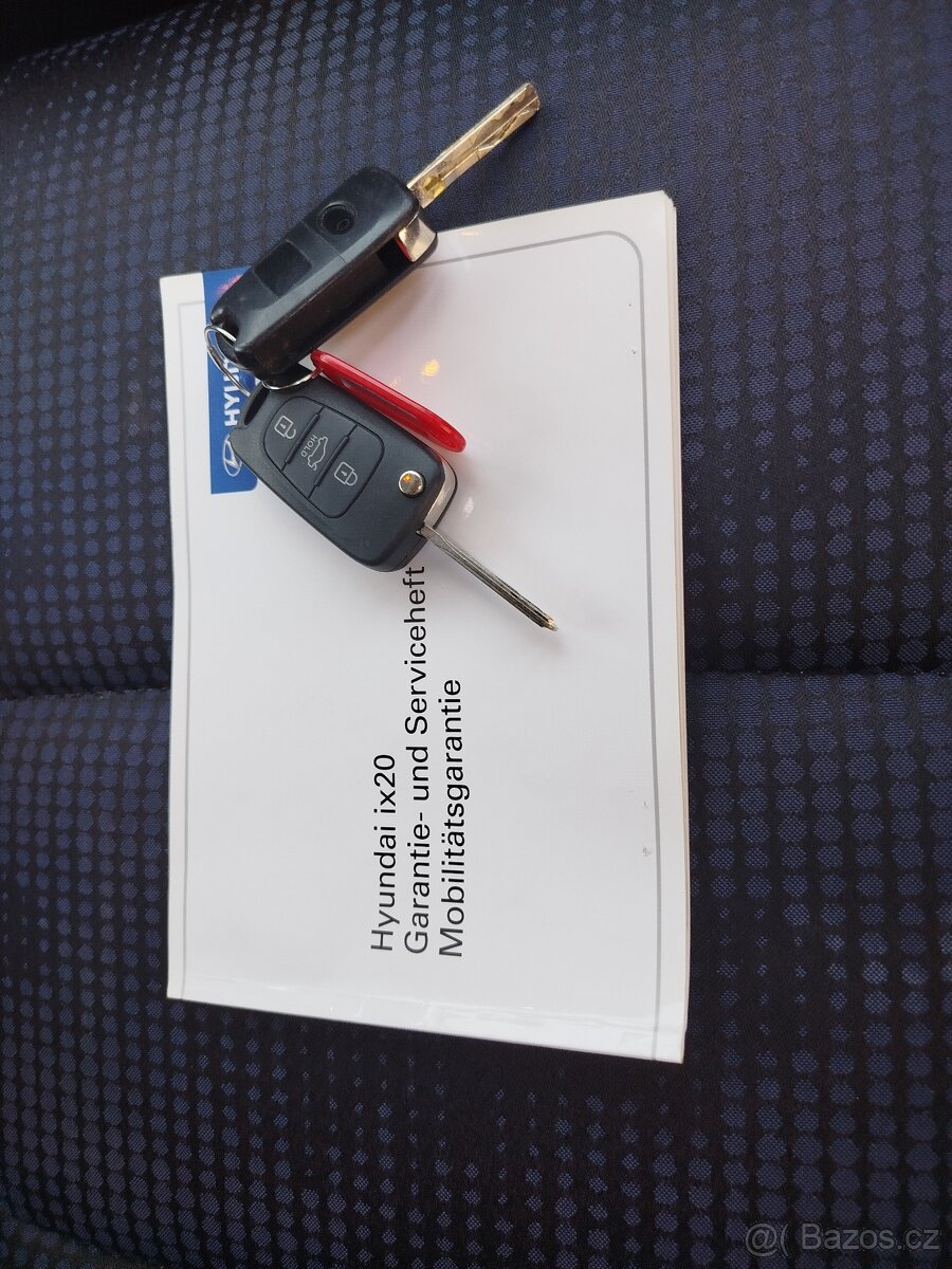 Hyundai ix20 1.4i 66 kW, r.v. 9/2011, najeto 157.962 km - 19