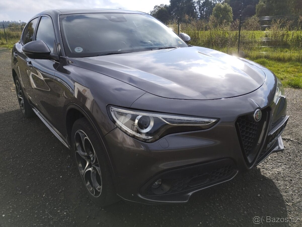 Alfa Romeo Stelvio Veloce 2.2 154kw Q4 FACELIFT NEPOJÍZDNÉ - 19