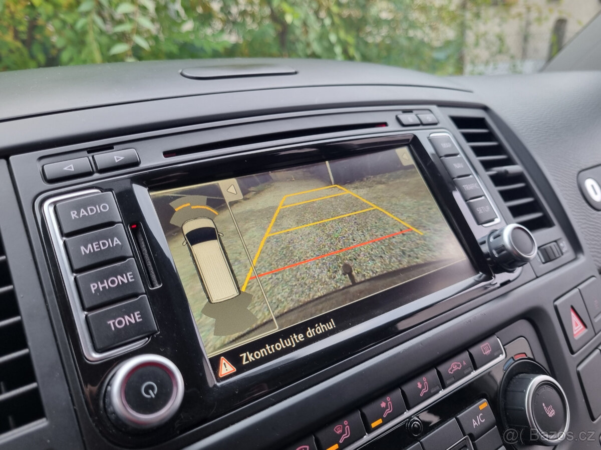 VW Multivan 2.0TDi 103kW DSG 7 míst - 19