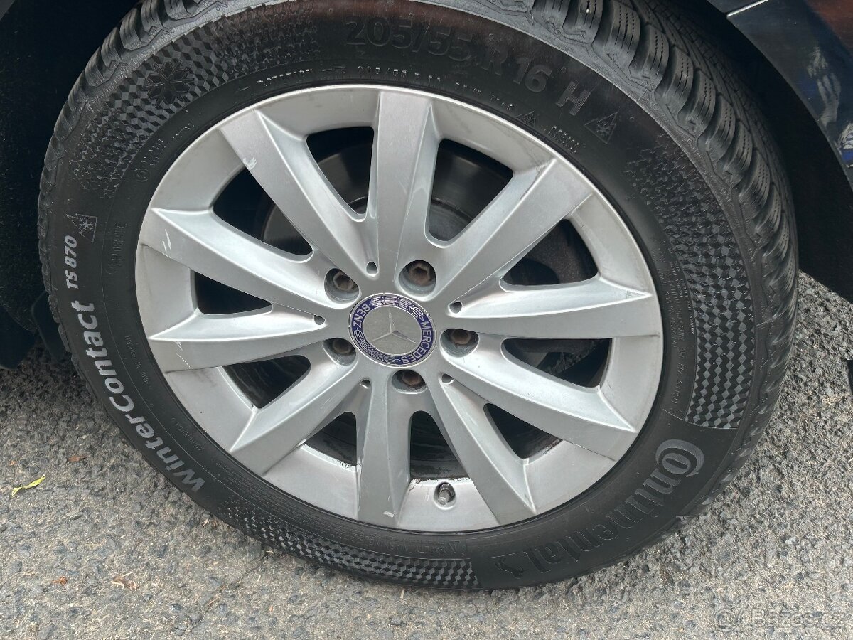 Mercedes-Benz B180 2016 90kw původ ČR, servis MB - 19