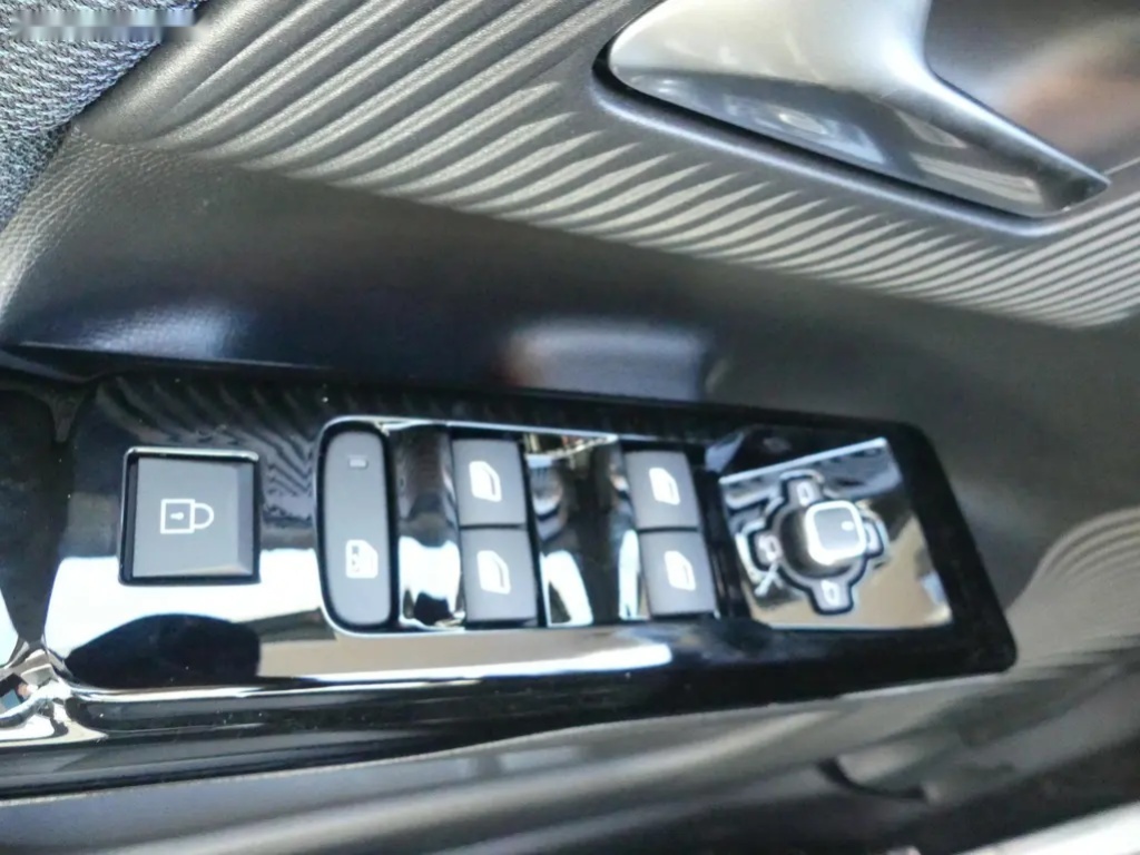 Citroën C5 Aircross, MAX Hybrid 145k Automatic - 19