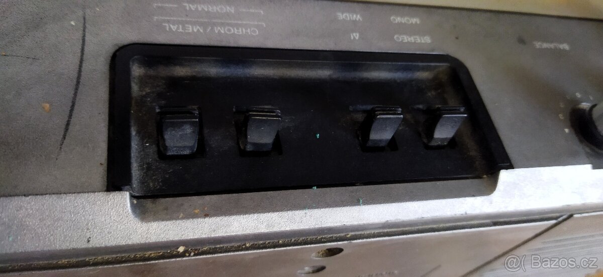 staré stereo radiomagnetofony SHARP, RFT SKR a CROWN - 19