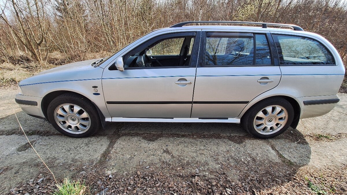 Škoda octavia 1.6 Combi lpg - 19