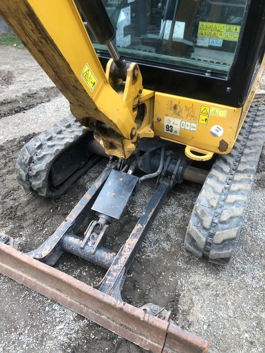 Caterpillar CAT 301.8 - 19