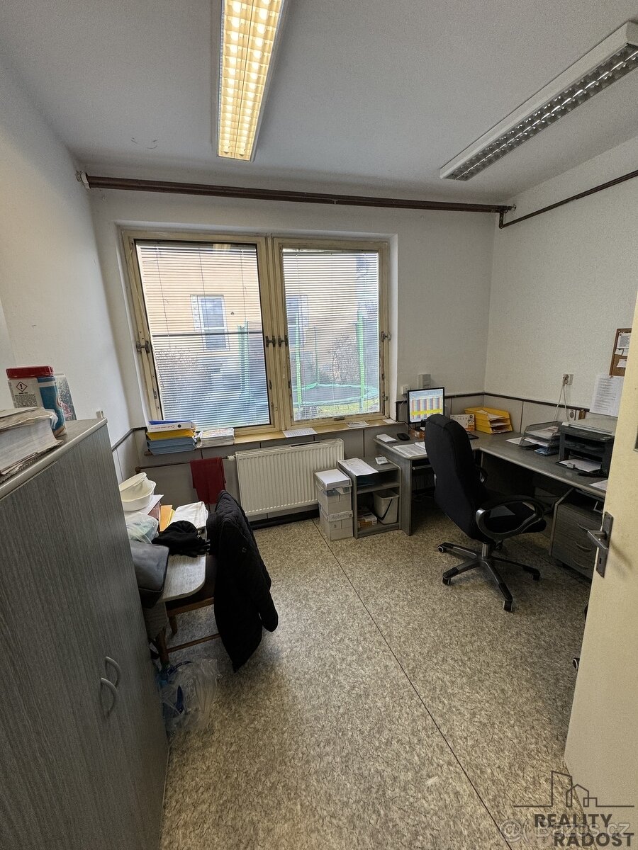 Prodej komerčního skladu - 19