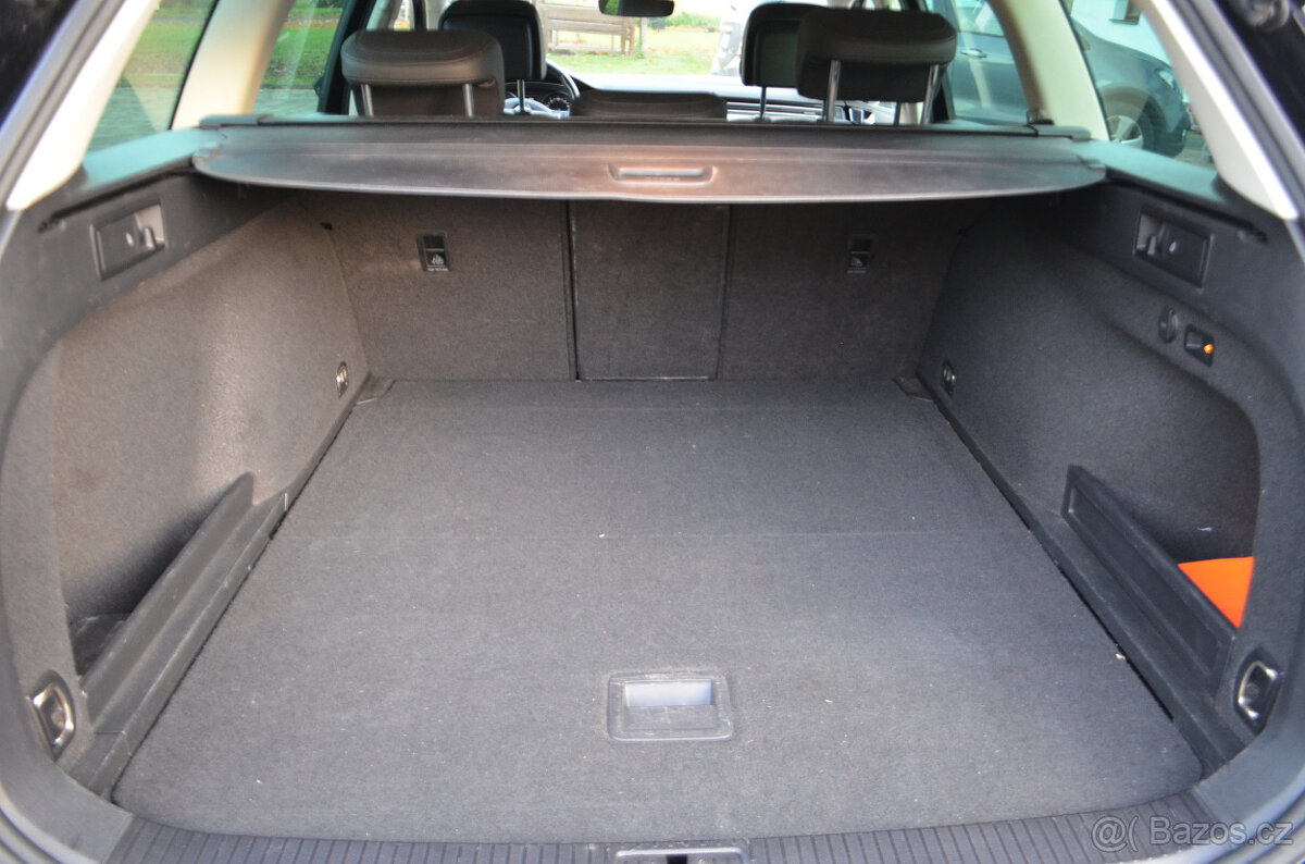 PRODÁM VW PASSAT 2.0TDI COMBI 150PS 2019 LED NAVI - 19