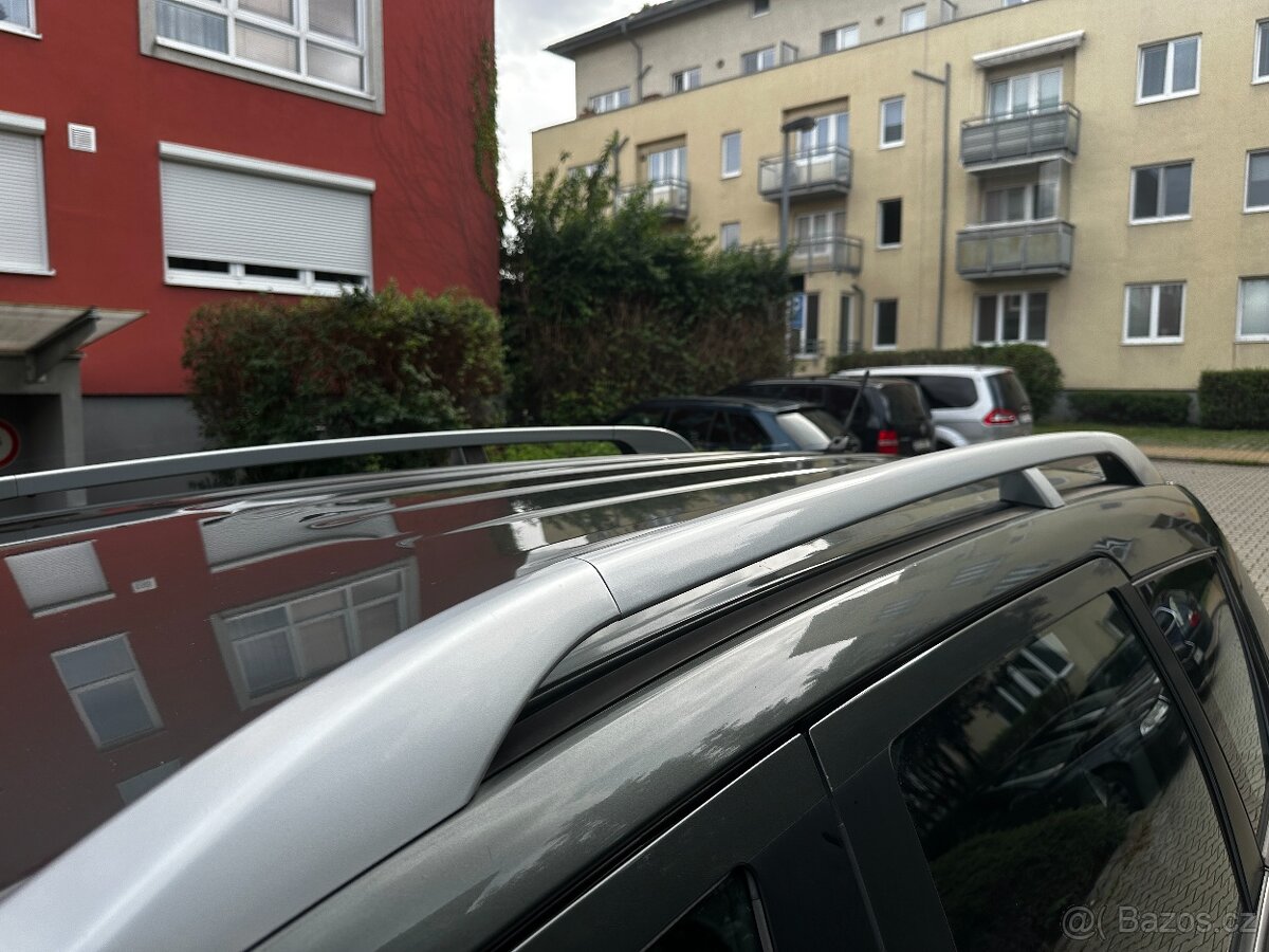 Peugeot 4007 2.2 HDi 4x4 SUV 7 míst Kůže Navi Tažné 2 tuny - 19