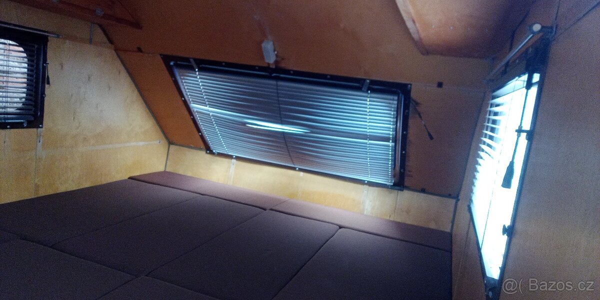 Karavan, obytný přívěs Qek Aero - 19