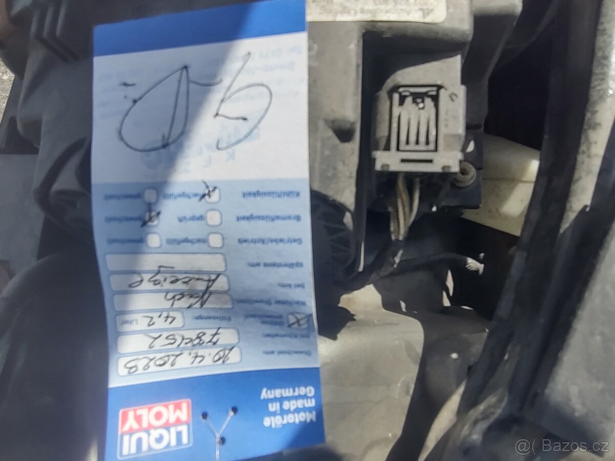 Mini Cooper 1.4 70 kW, 2009, najeto 84t km - 19