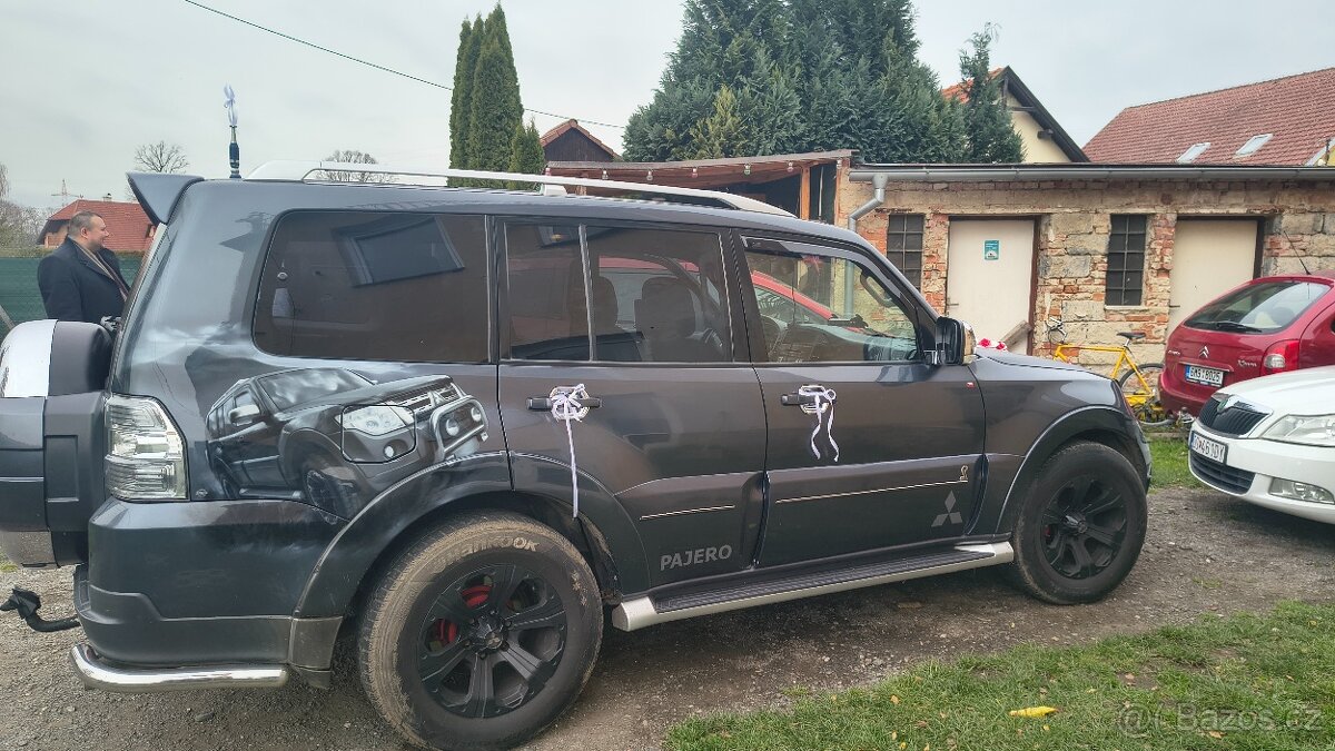 Mitsubishi Pajero 3,2 DiD,2008vyrobeno,v provozu od 2010 - 19