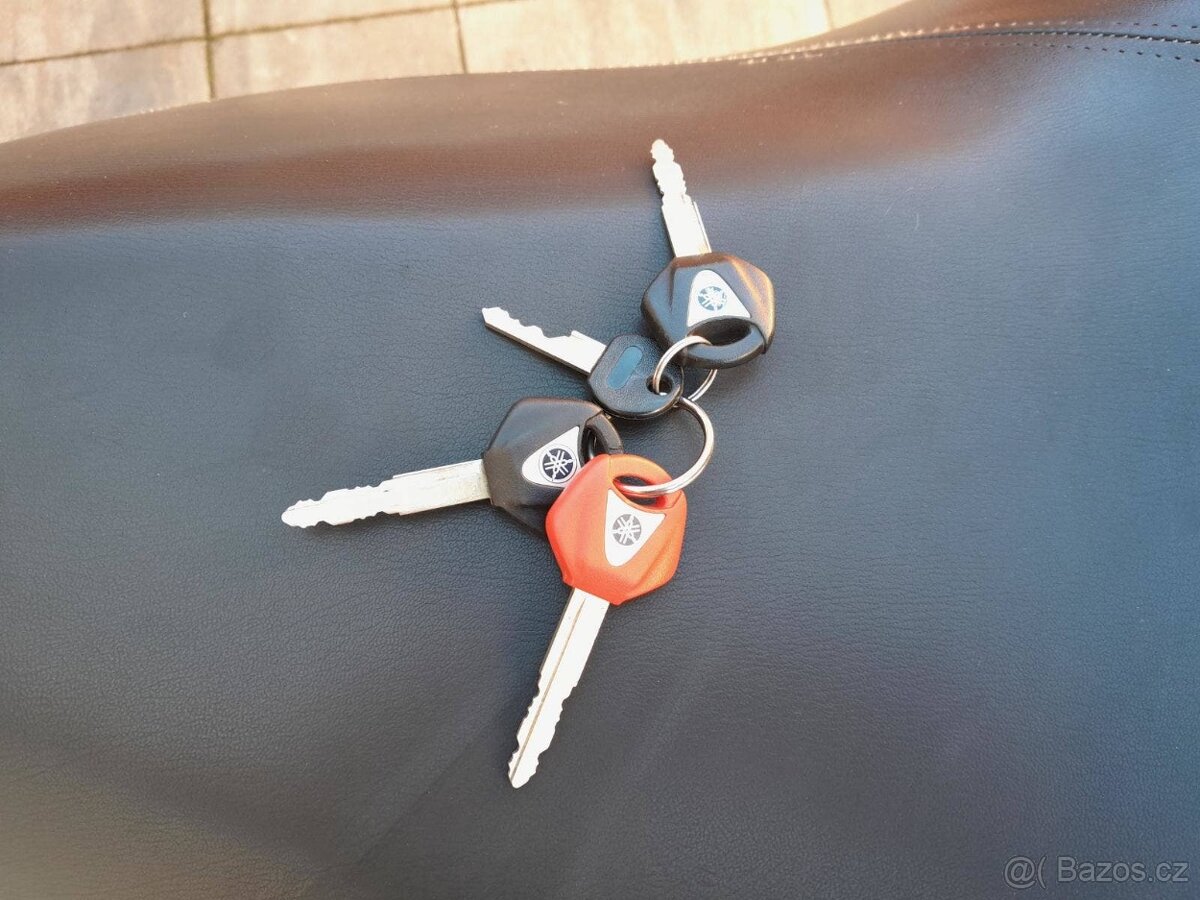 Yamaha Xmax 400, 2015, 23t.km, pěkná - 19