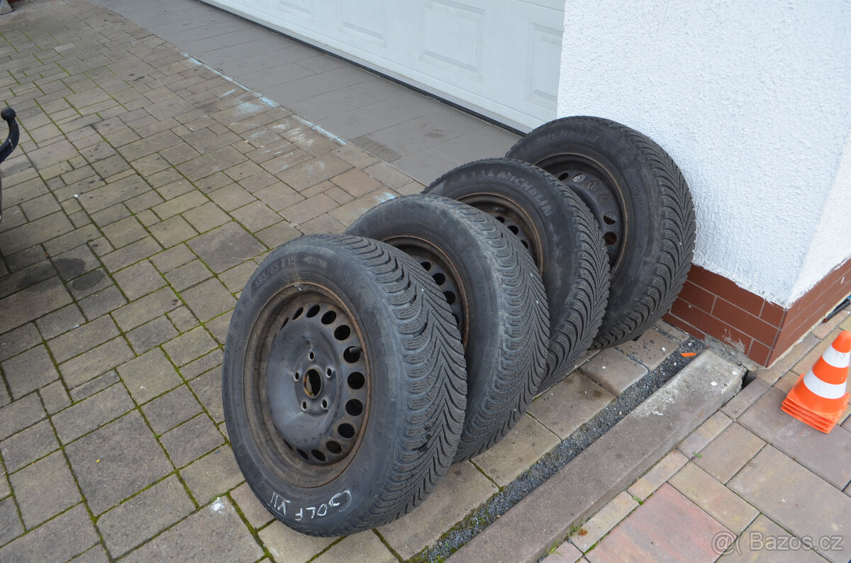 PRODÁM VW GOLF R-LINE 1.4TSI 150PS 2016 NAVI,TOP STAV - 19