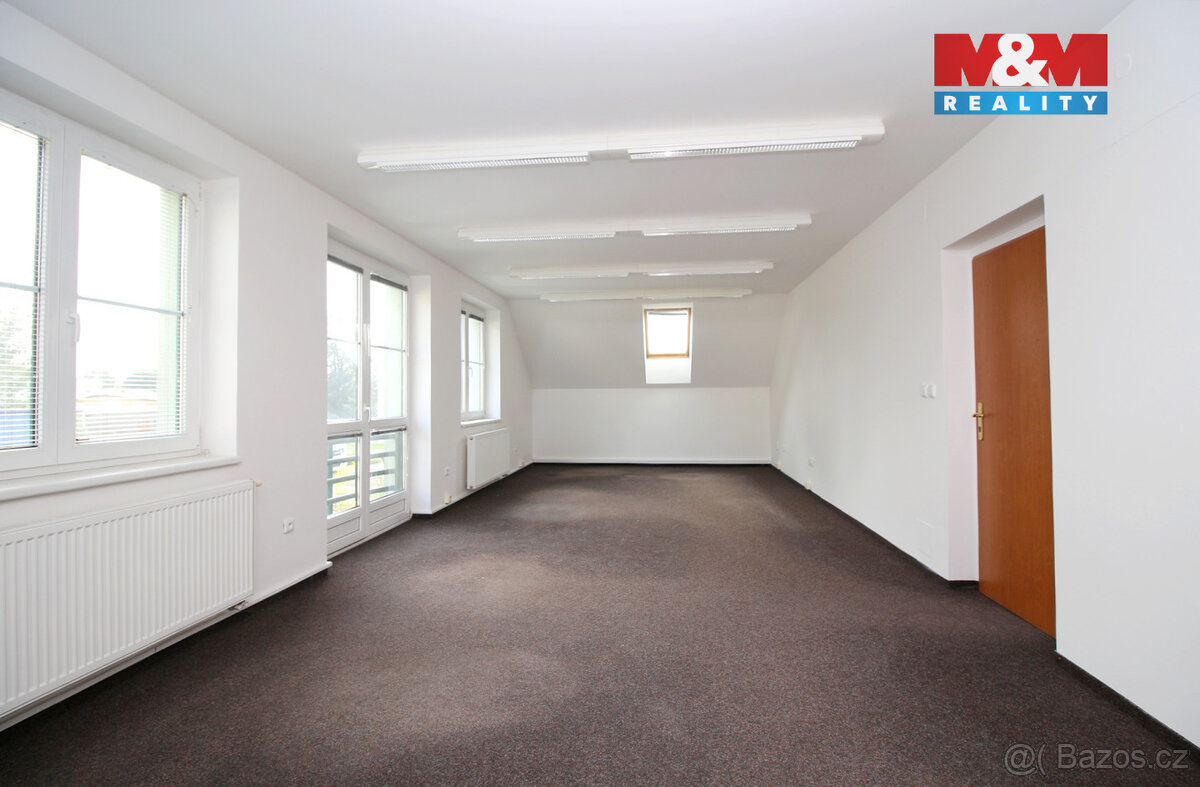 Prodej kancelářského prostoru, Hradec Králové, ul. Vážní - 19