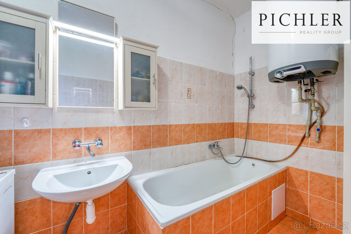 Prodej rodinného domu 355 m², pozemek 1760 m², Čachrov - 19