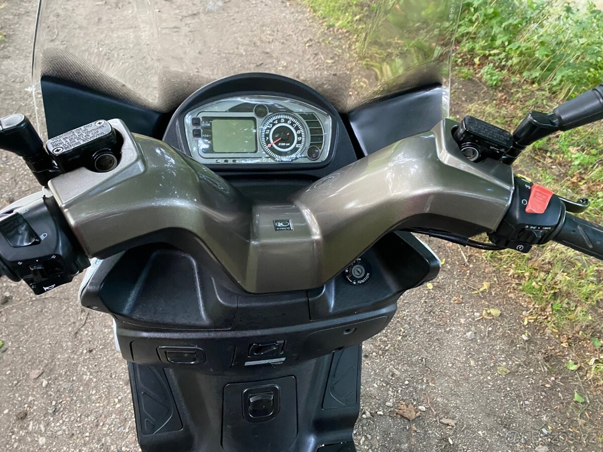 Kymco Grand Dink 300i - 19