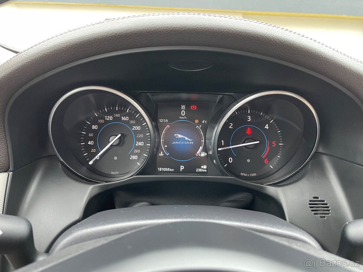 Jaguar XF 2017, 120 kW, 181xxx km - 19