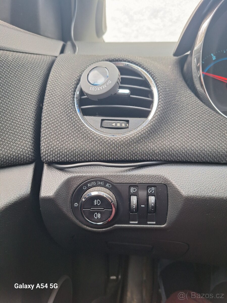 Chevrolet Cruze Combi - 19