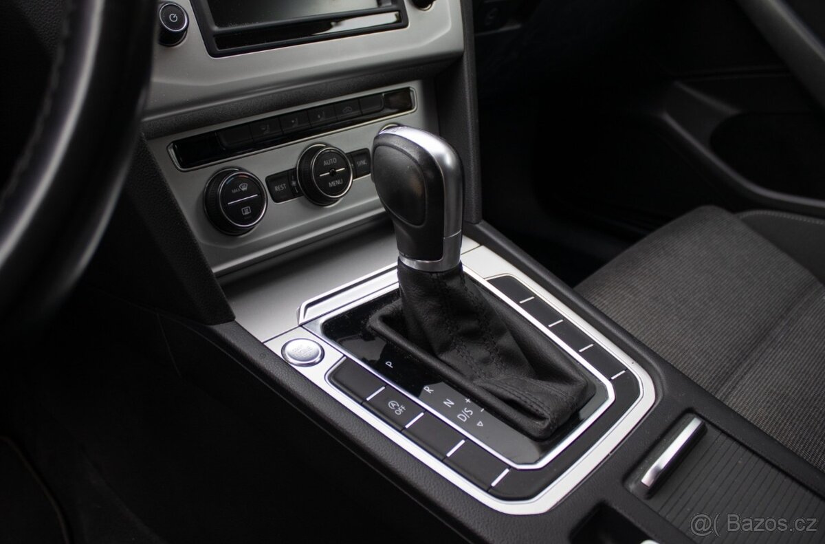 Volkswagen Passat Variant 1.6TDI DSG - 19