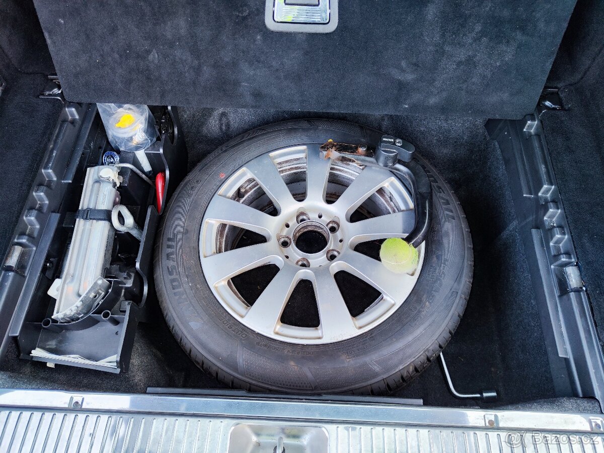 Mercedes-Benz W212 E200 - 19