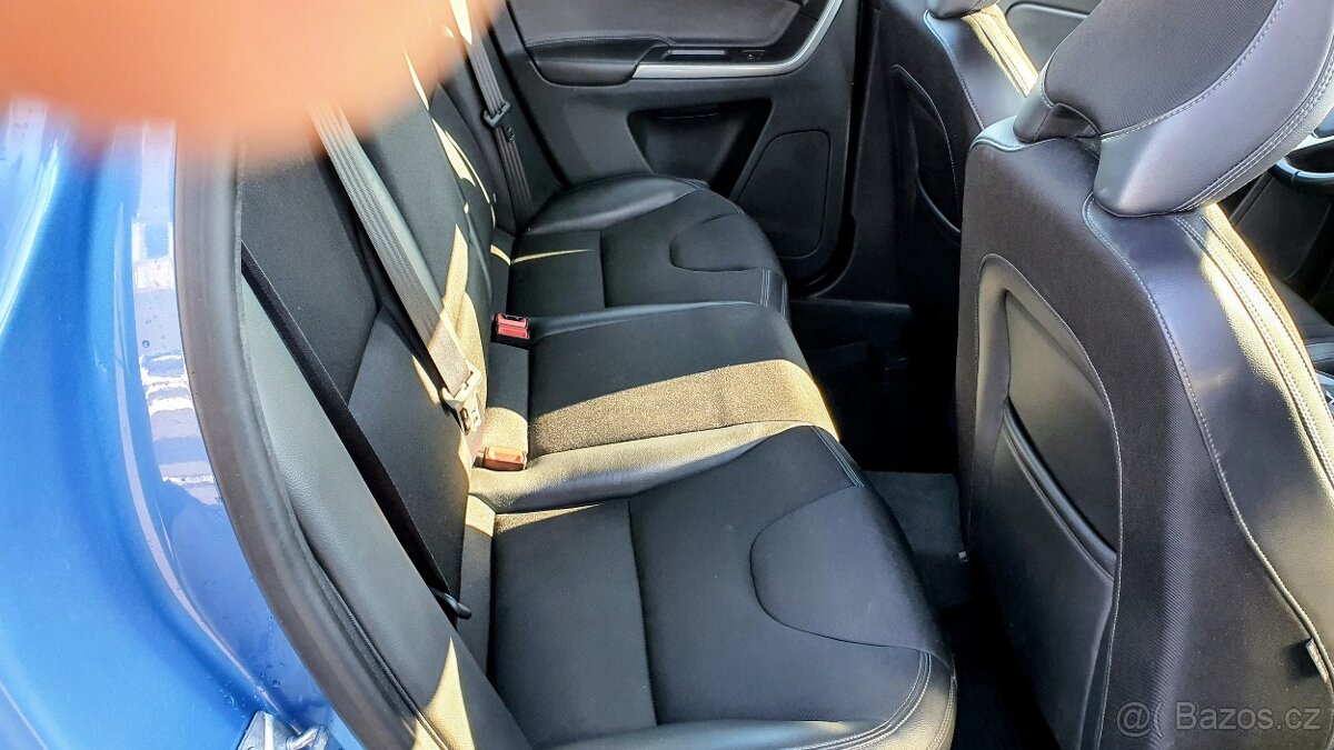 VOLVO XC60 D4 4X4 Automat.přev. 190Hp, 2017 - 19